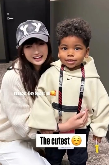 vip 注册地址-韩乔生：杨瀚森这情商在NBA吃得住 女友跟利拉德的孩子玩一块去了